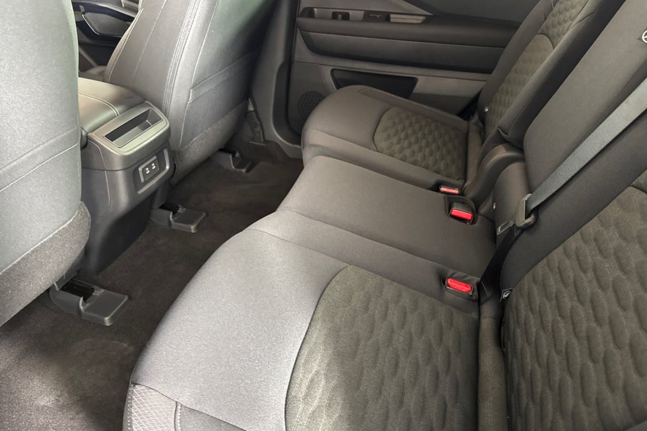 2026 Nissan Pathfinder SV 9