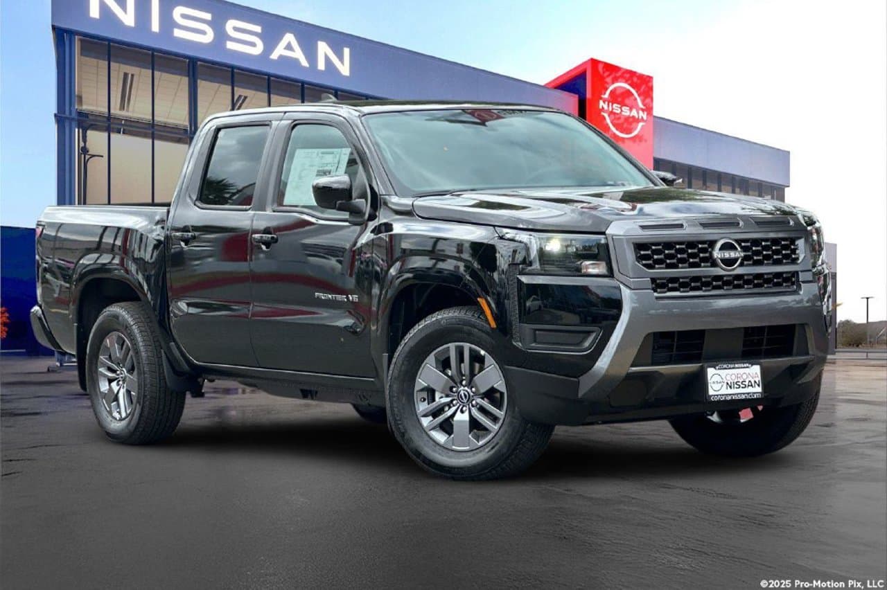2027 Nissan Frontier SV 2