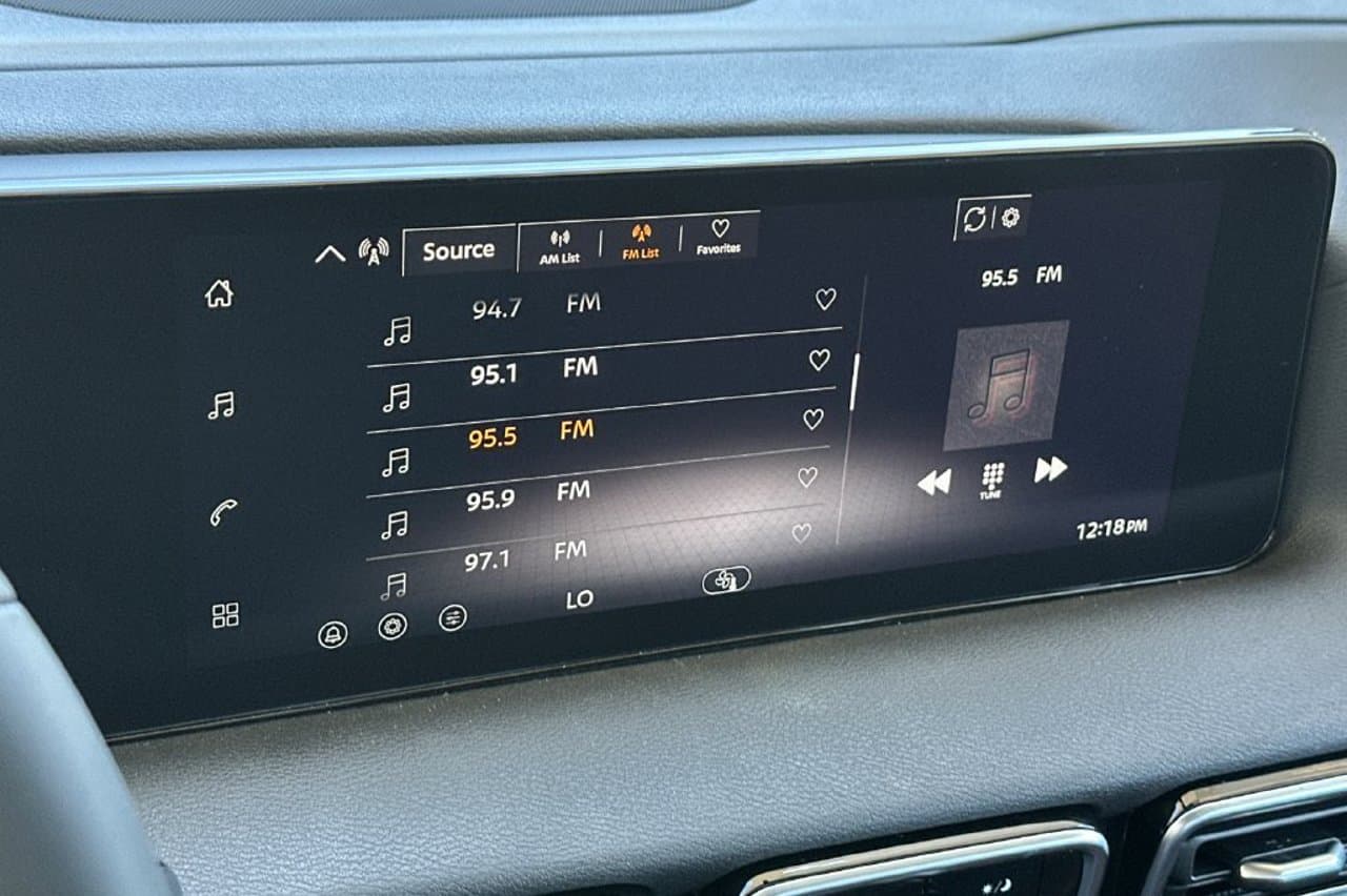 2027 Nissan Sentra SR 14