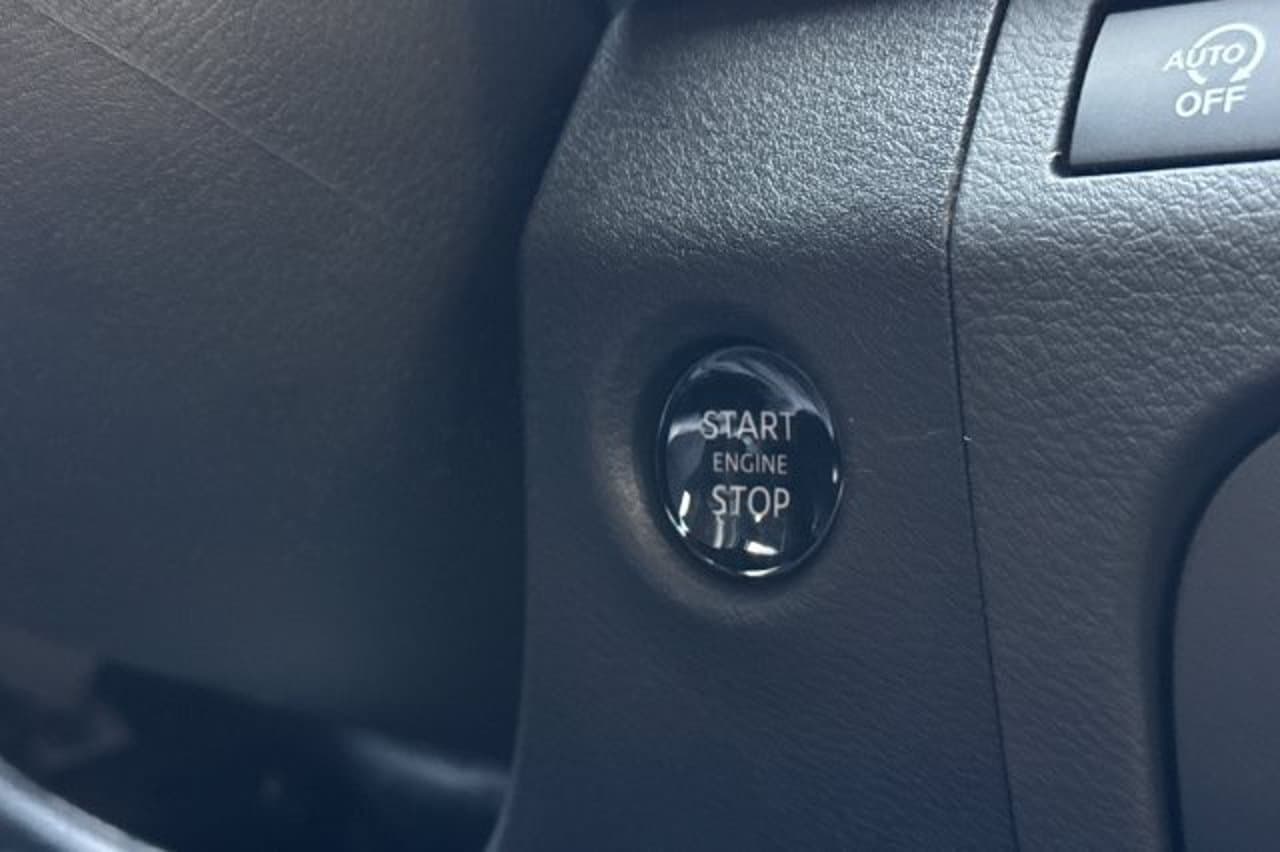 2026 Nissan Frontier SV 18