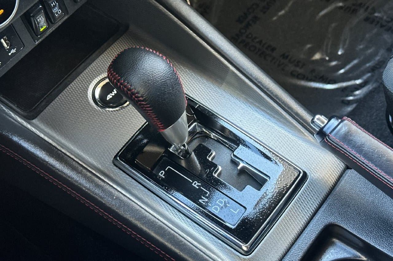 2025 Mitsubishi Outlander Sport 18