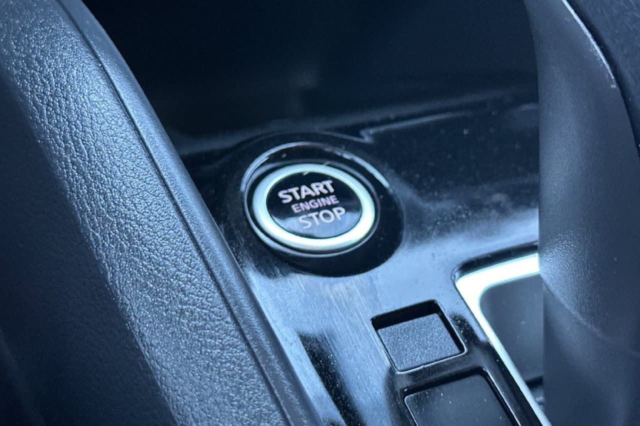 2025 Nissan Versa SV 18