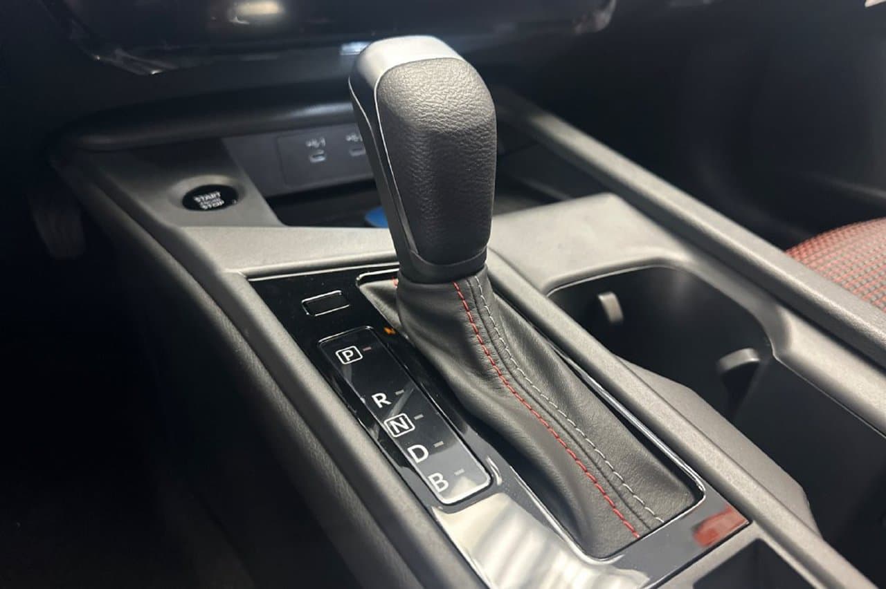2027 Nissan Sentra SR 17