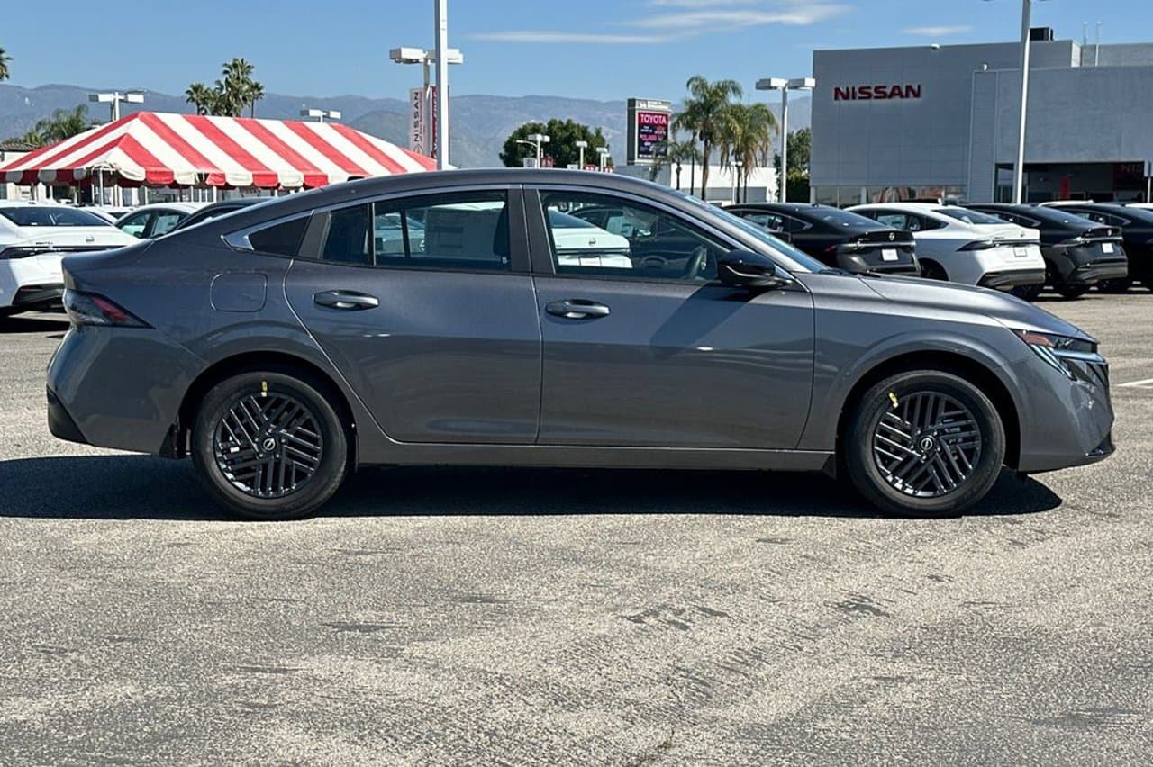 2026 Nissan Sentra SV 2