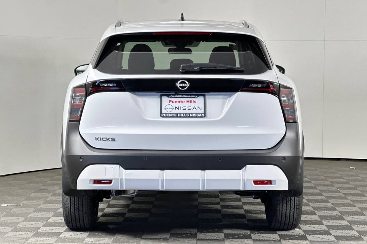 2026 Nissan Kicks SV 4