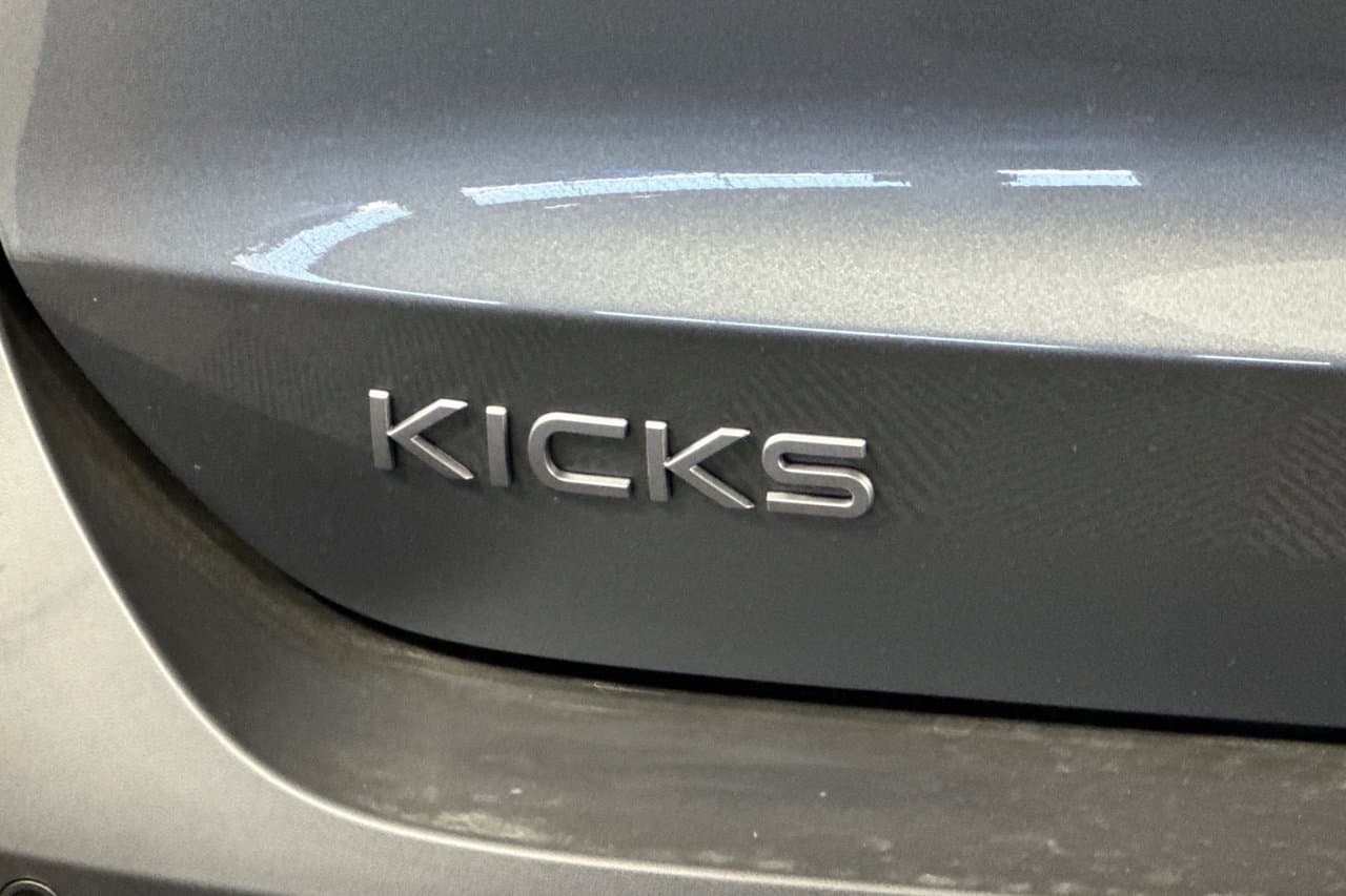 2026 Nissan Kicks SV 23