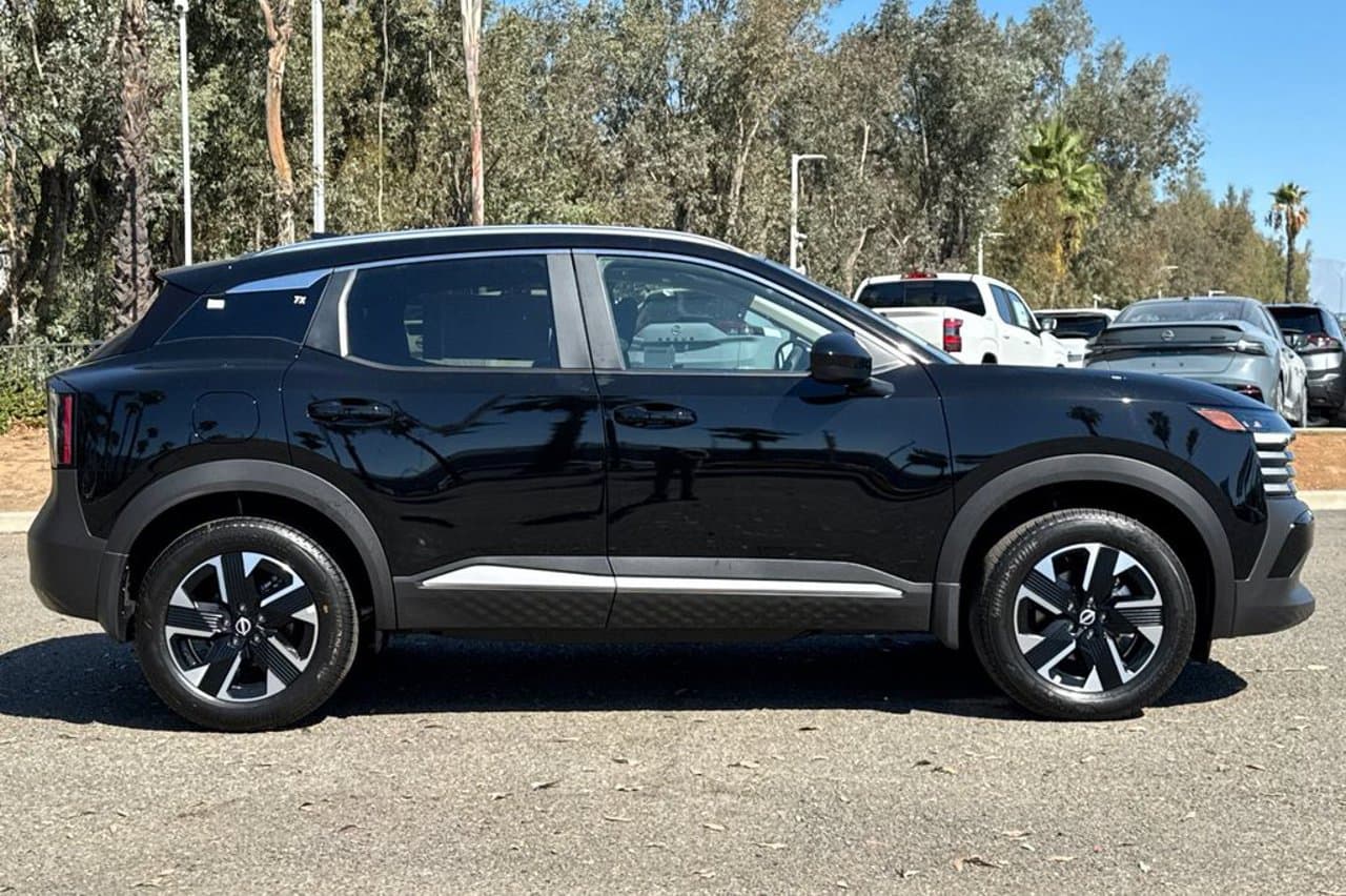 2027 Nissan Kicks SV 3