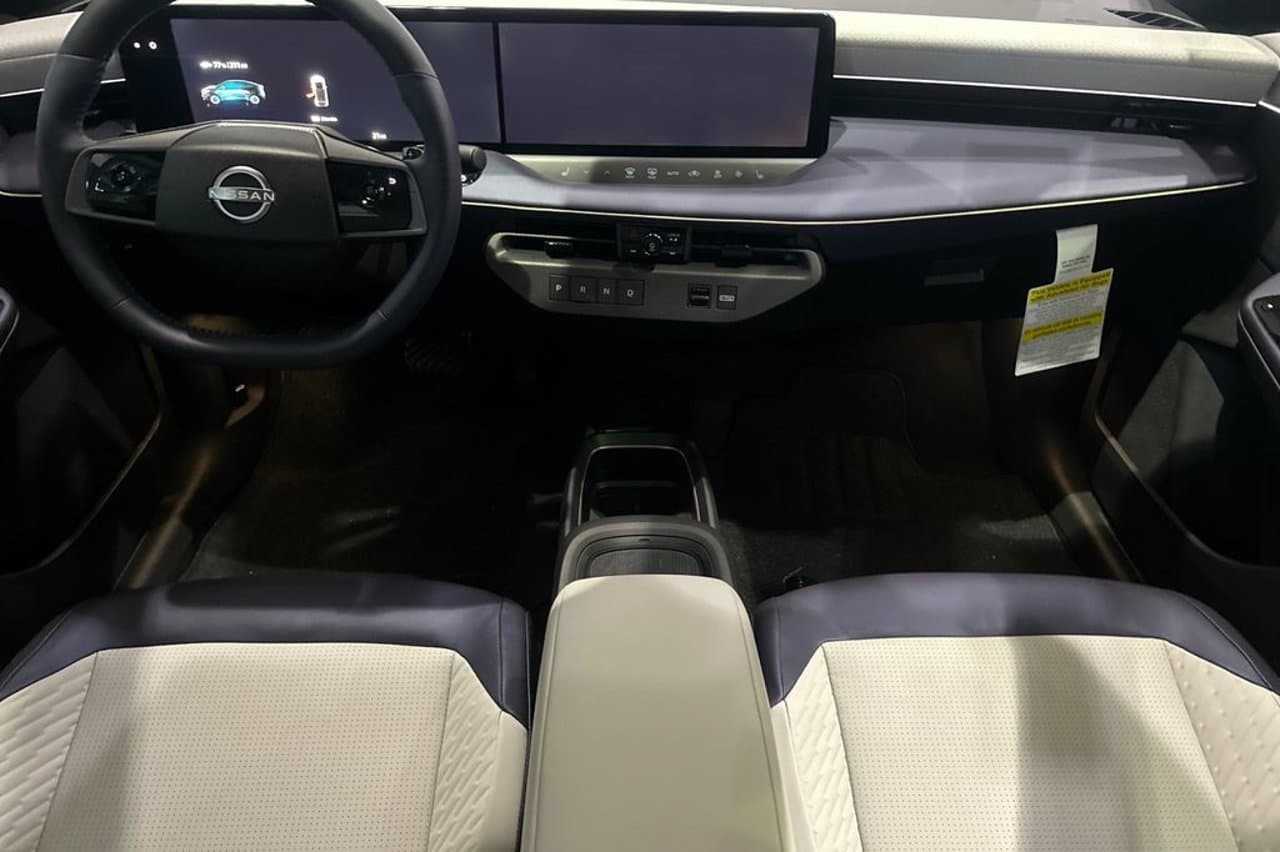 2026 Nissan LEAF PLATINUM+ 11