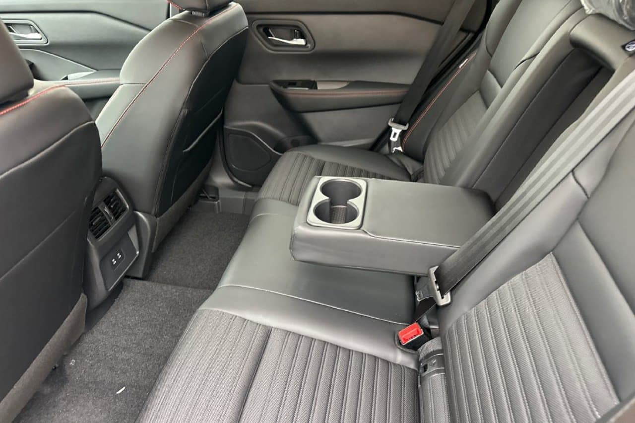 2026 Nissan Rogue Rock Creek 9