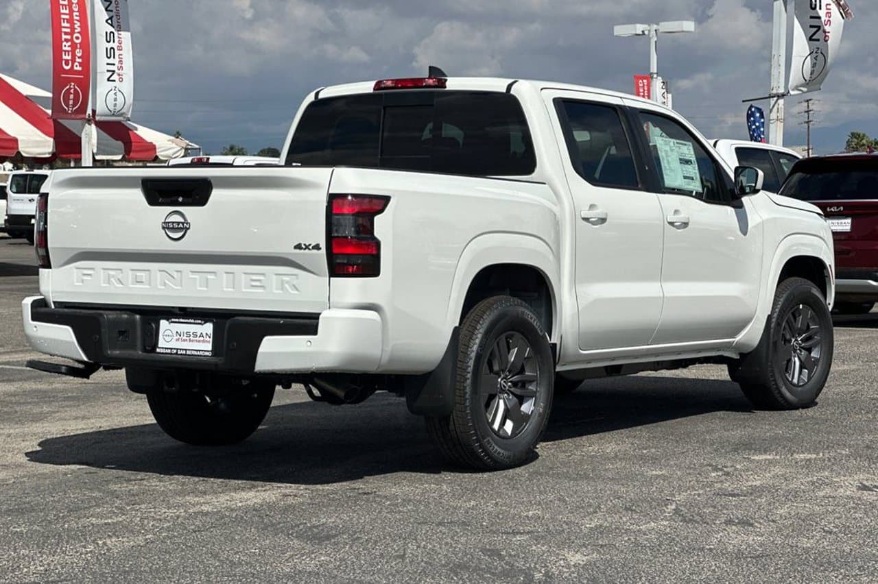2026 Nissan Frontier SV 3