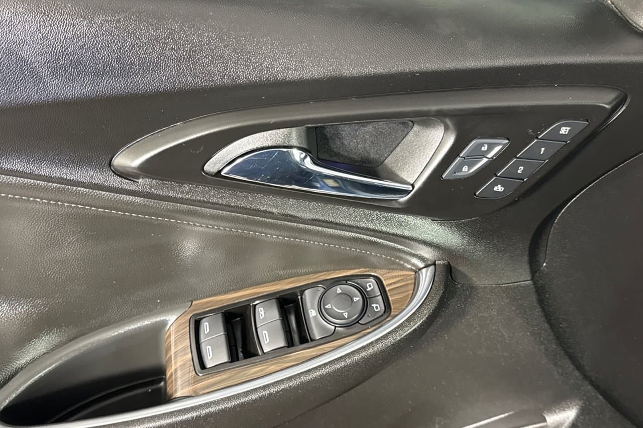 2024 Chevrolet Malibu LT 8