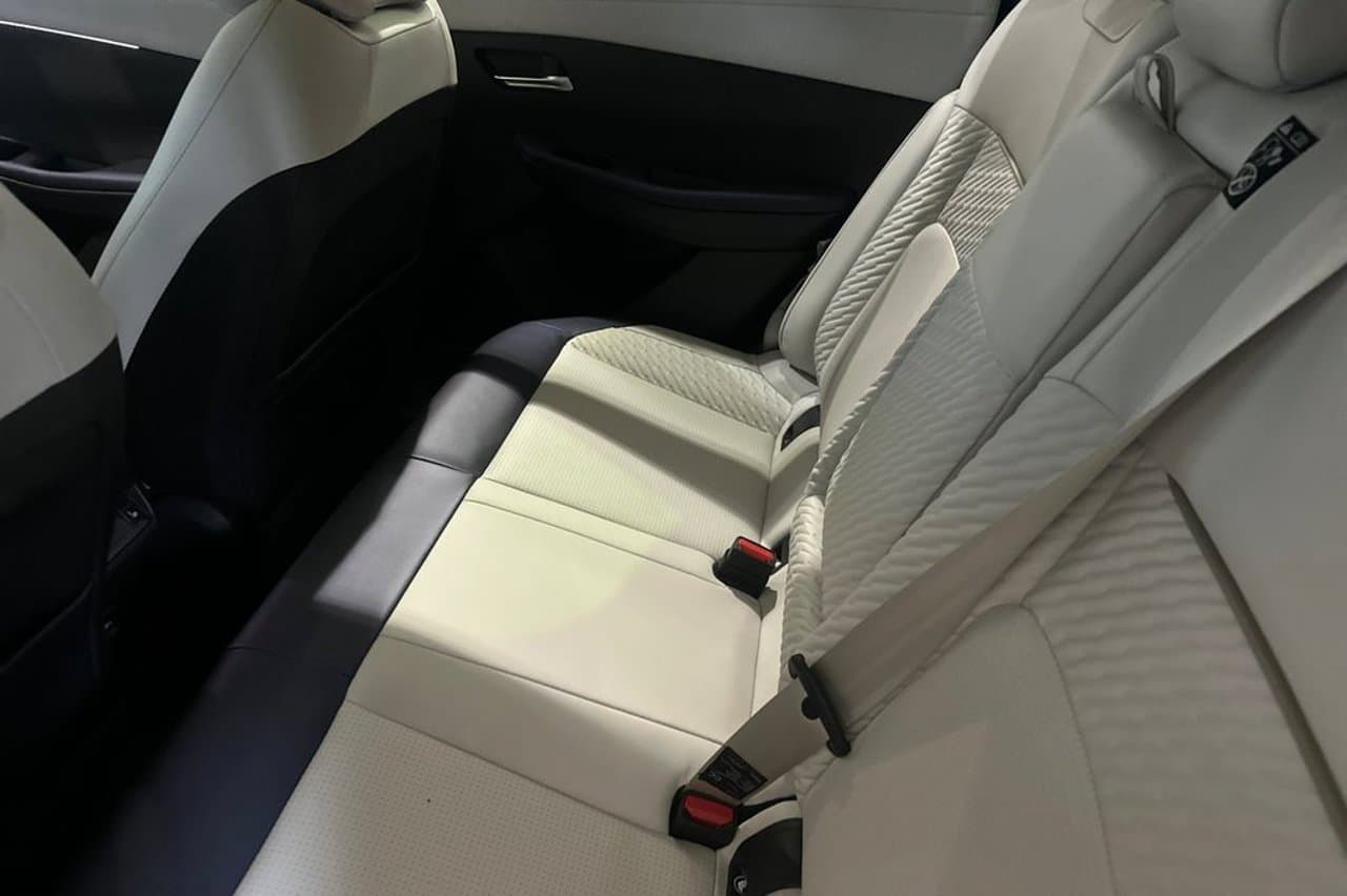 2026 Nissan LEAF PLATINUM+ 10