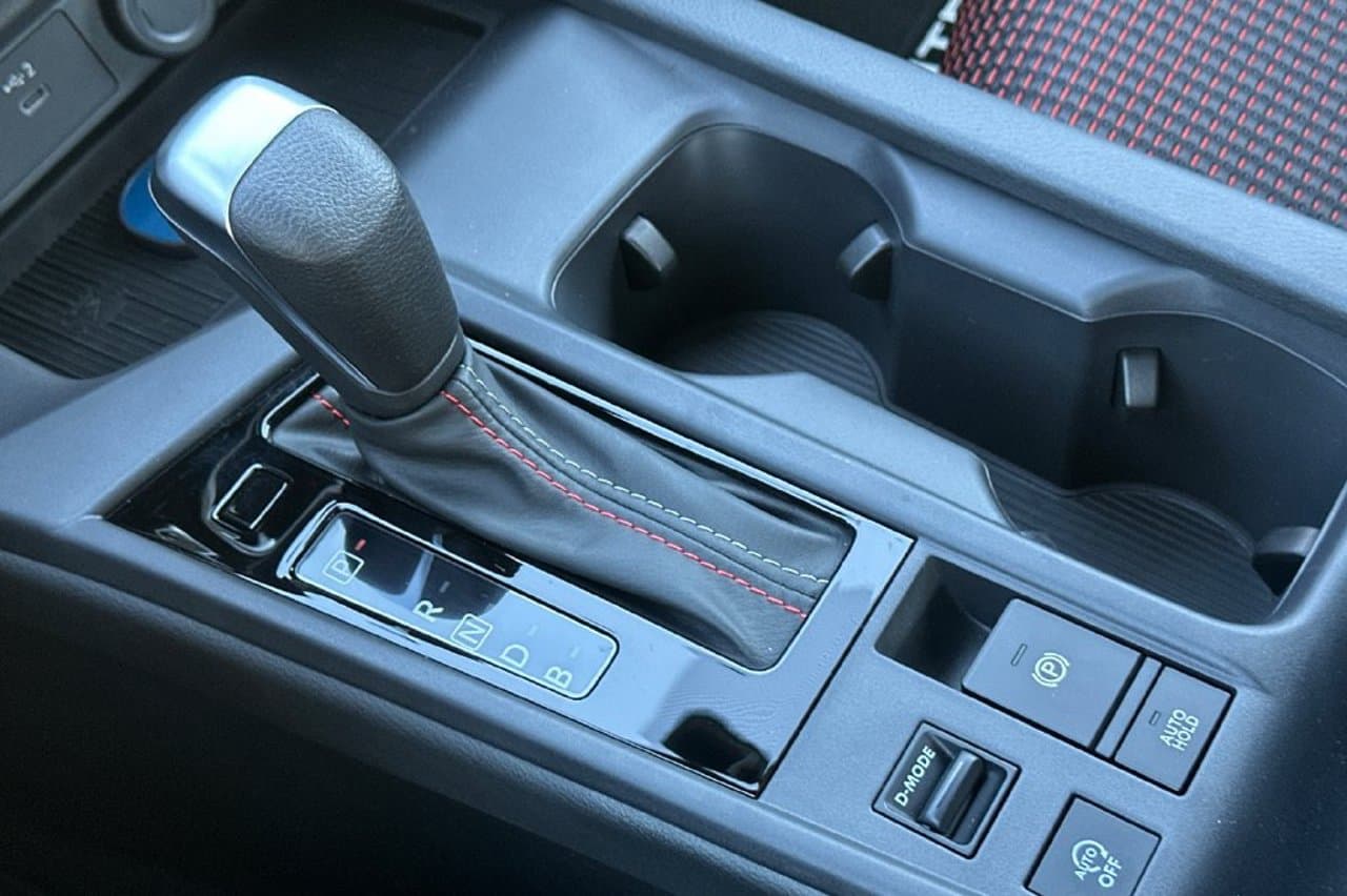2027 Nissan Sentra SR 17