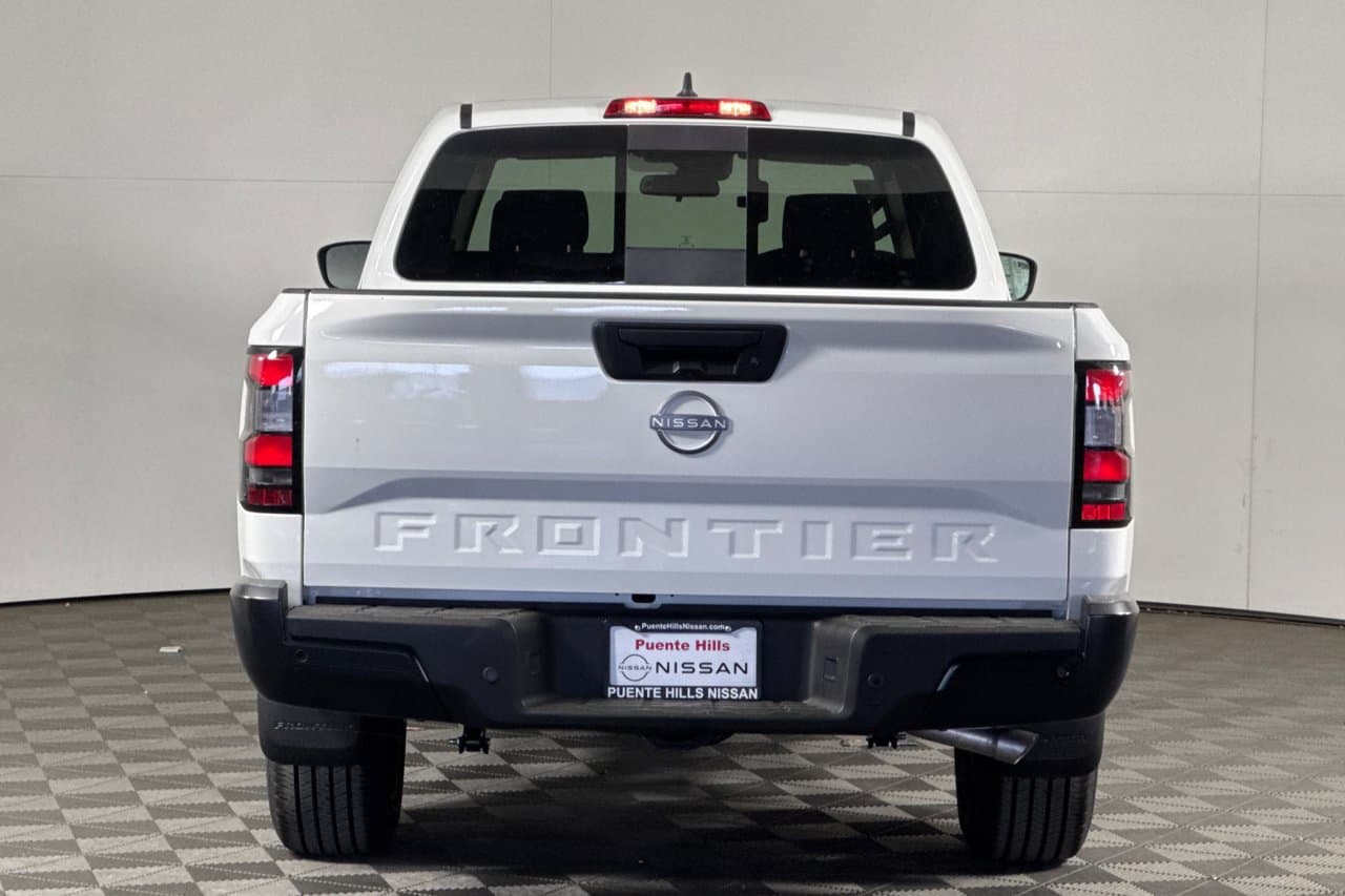 2026 Nissan Frontier S 27