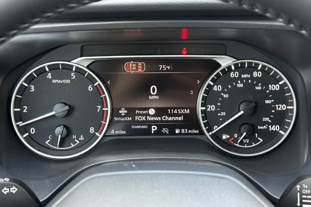 2026 Nissan Rogue Dark Armor 22