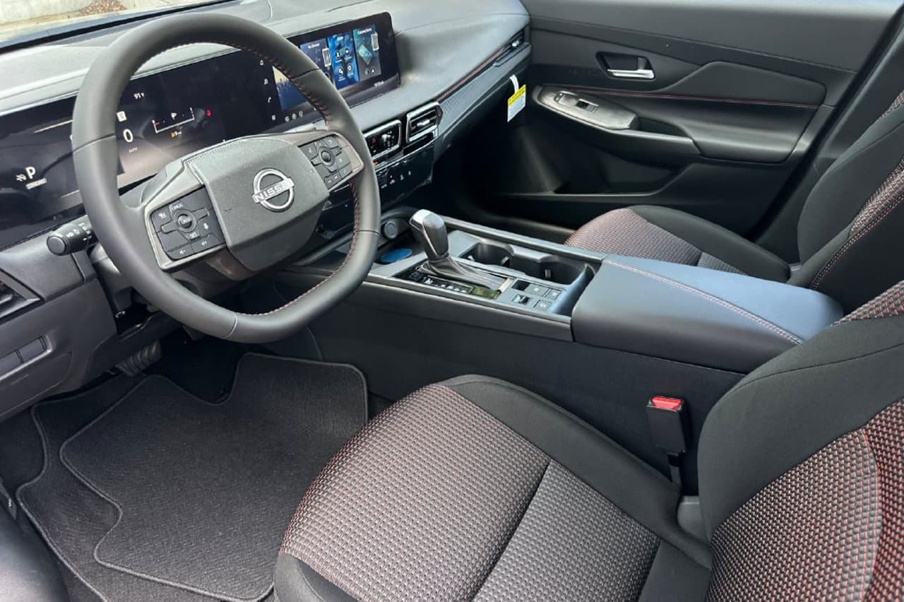2027 Nissan Sentra SR 8
