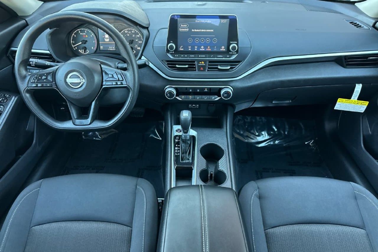 2025 Nissan Altima S 10