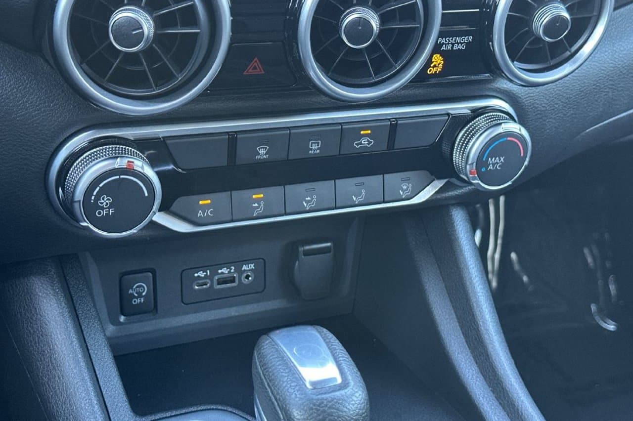2025 Nissan Sentra SV 16