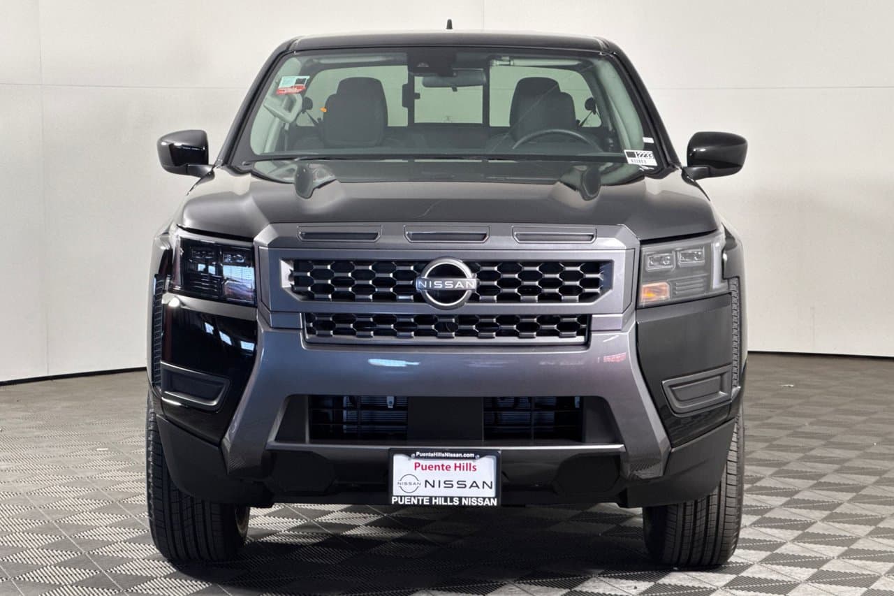 2027 Nissan Frontier SV 6