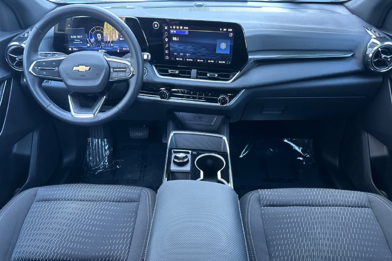 2026 Chevrolet Equinox FWD LT 11