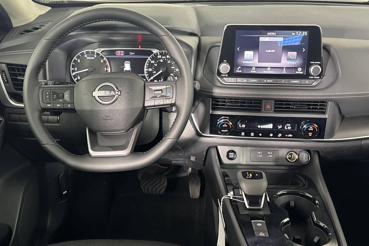 2026 Nissan Rogue SV 11
