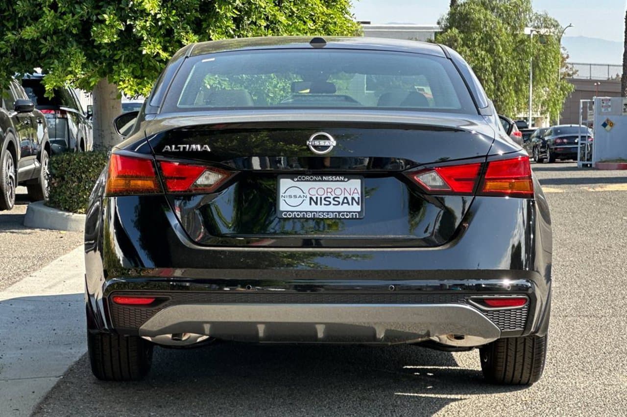 2026 Nissan Altima SV 5
