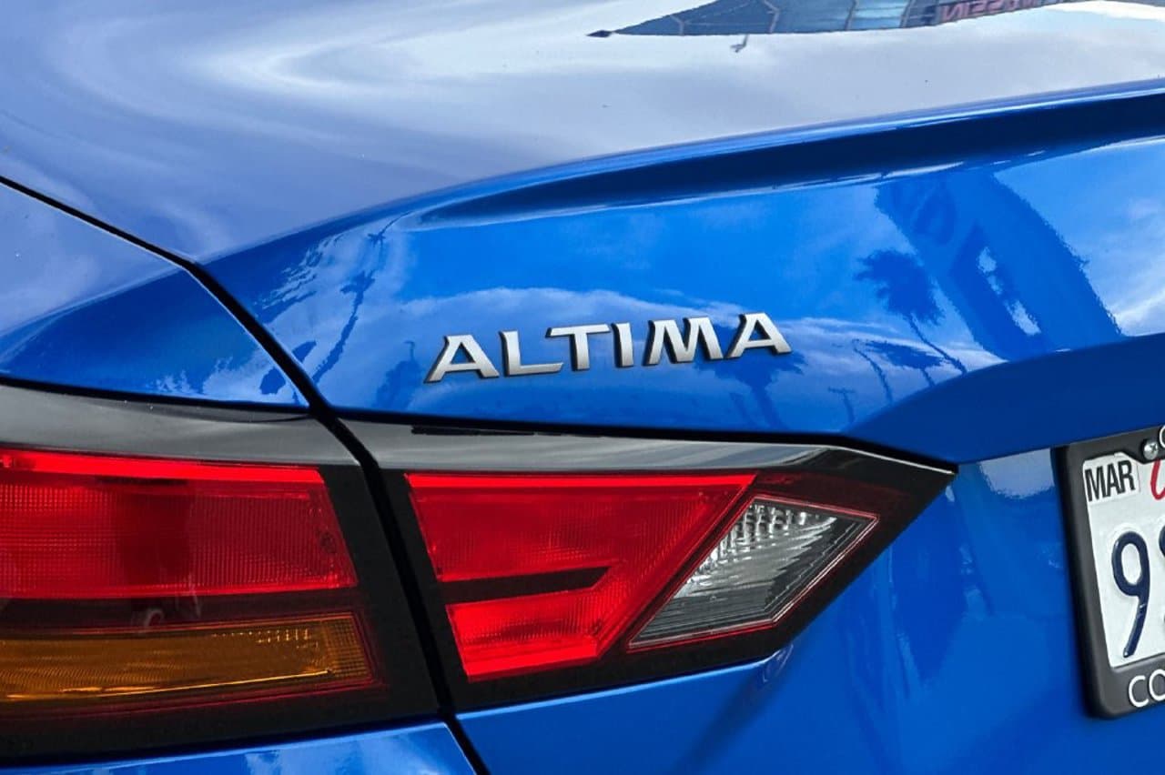 2025 Nissan Altima SV 22
