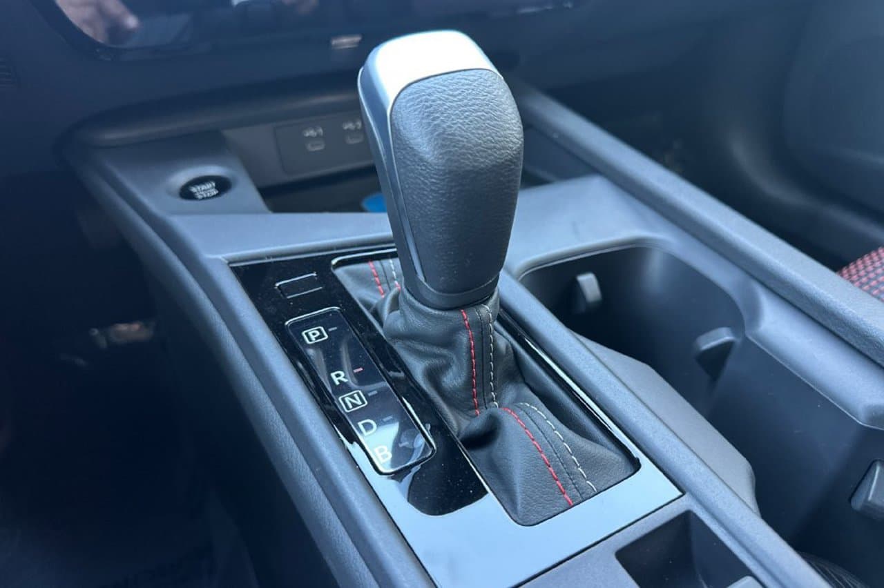 2027 Nissan Sentra SR 17