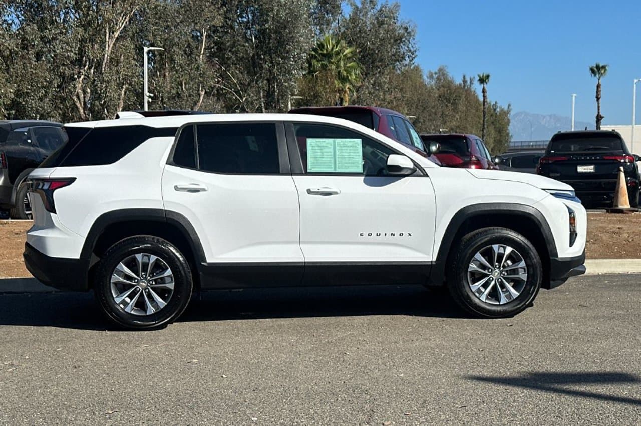 2026 Chevrolet Equinox FWD LT 3