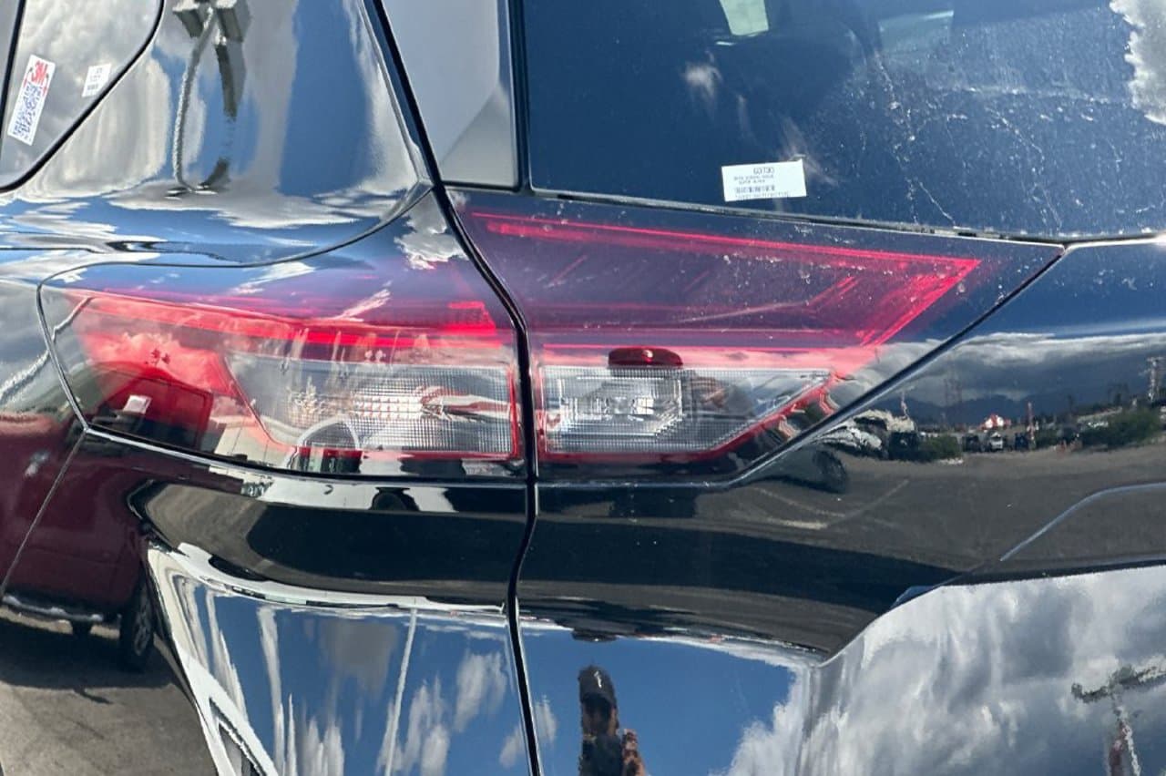 2026 Nissan Rogue SV 21
