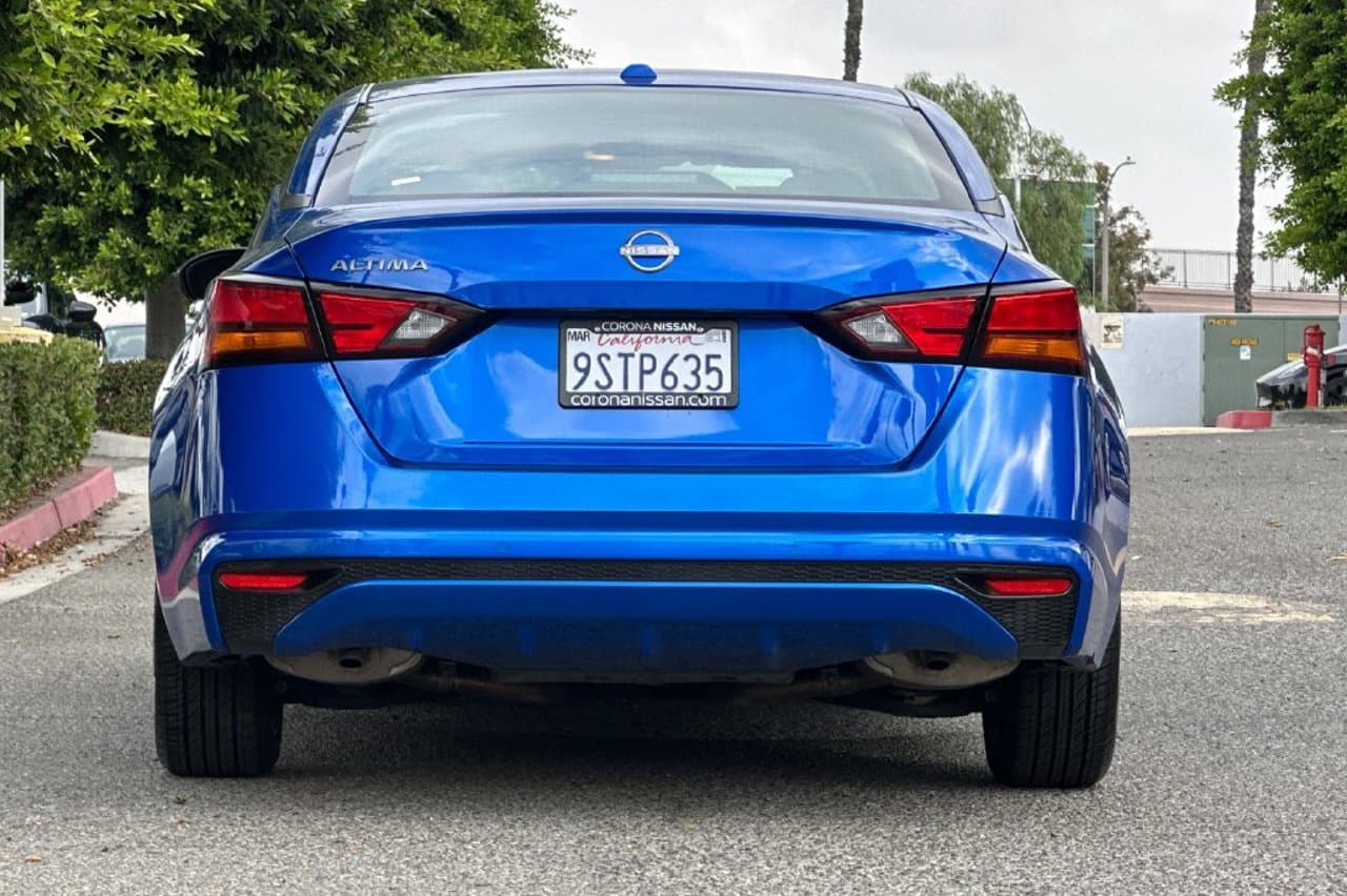 2025 Nissan Altima SV 5