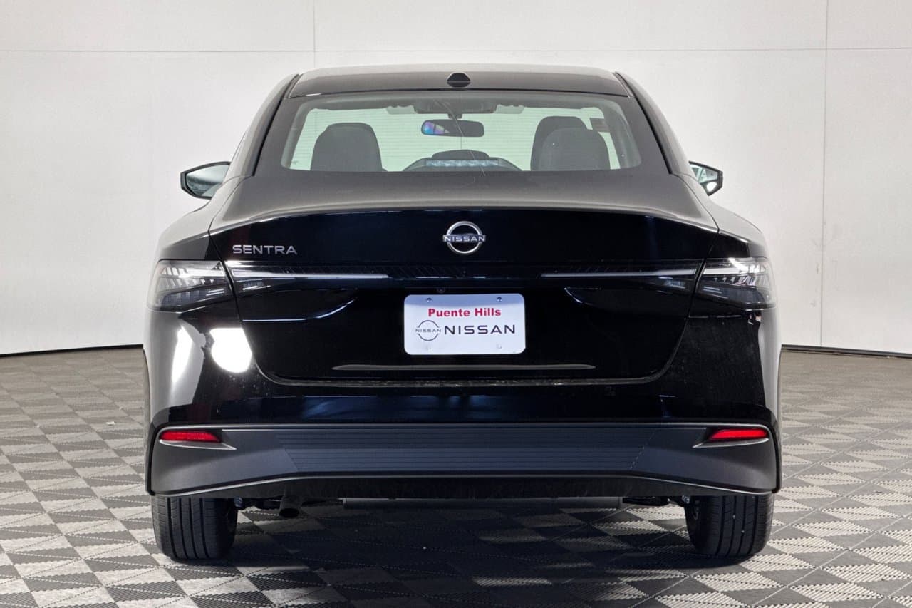 2027 Nissan Sentra SV 4