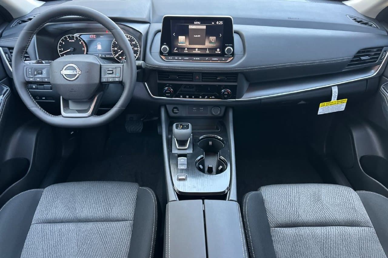 2026 Nissan Rogue SV 10