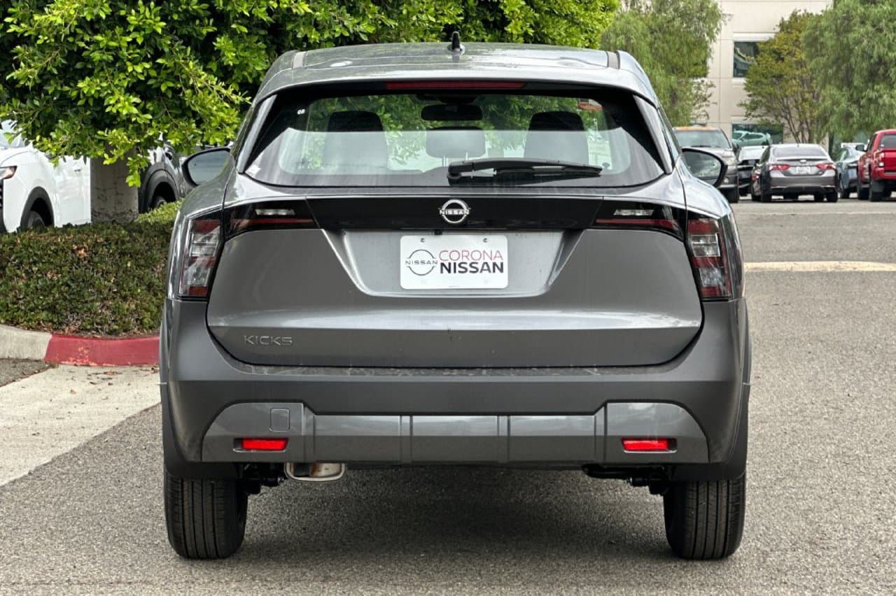 2027 Nissan Kicks S 5