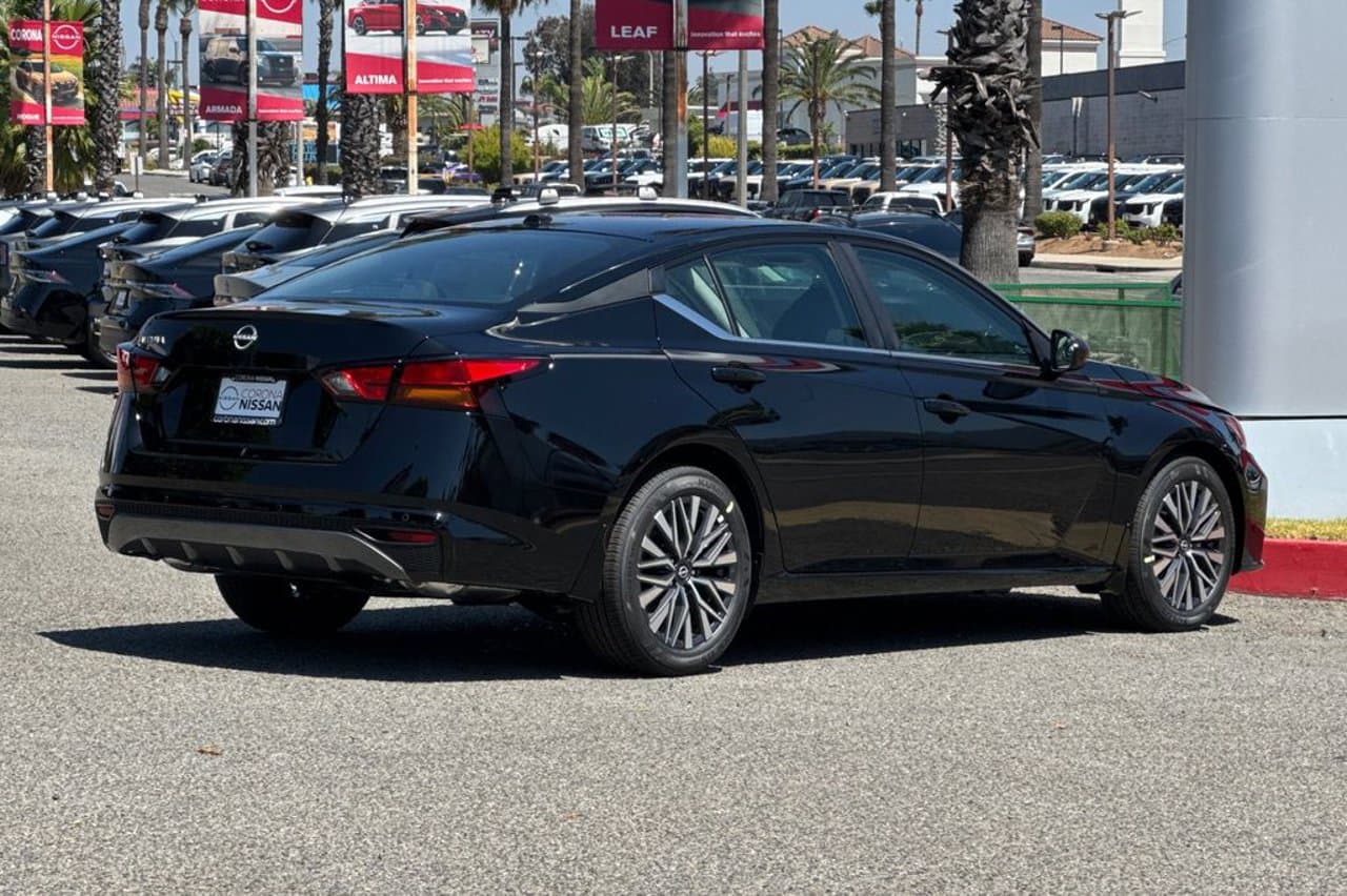 2026 Nissan Altima SV 4