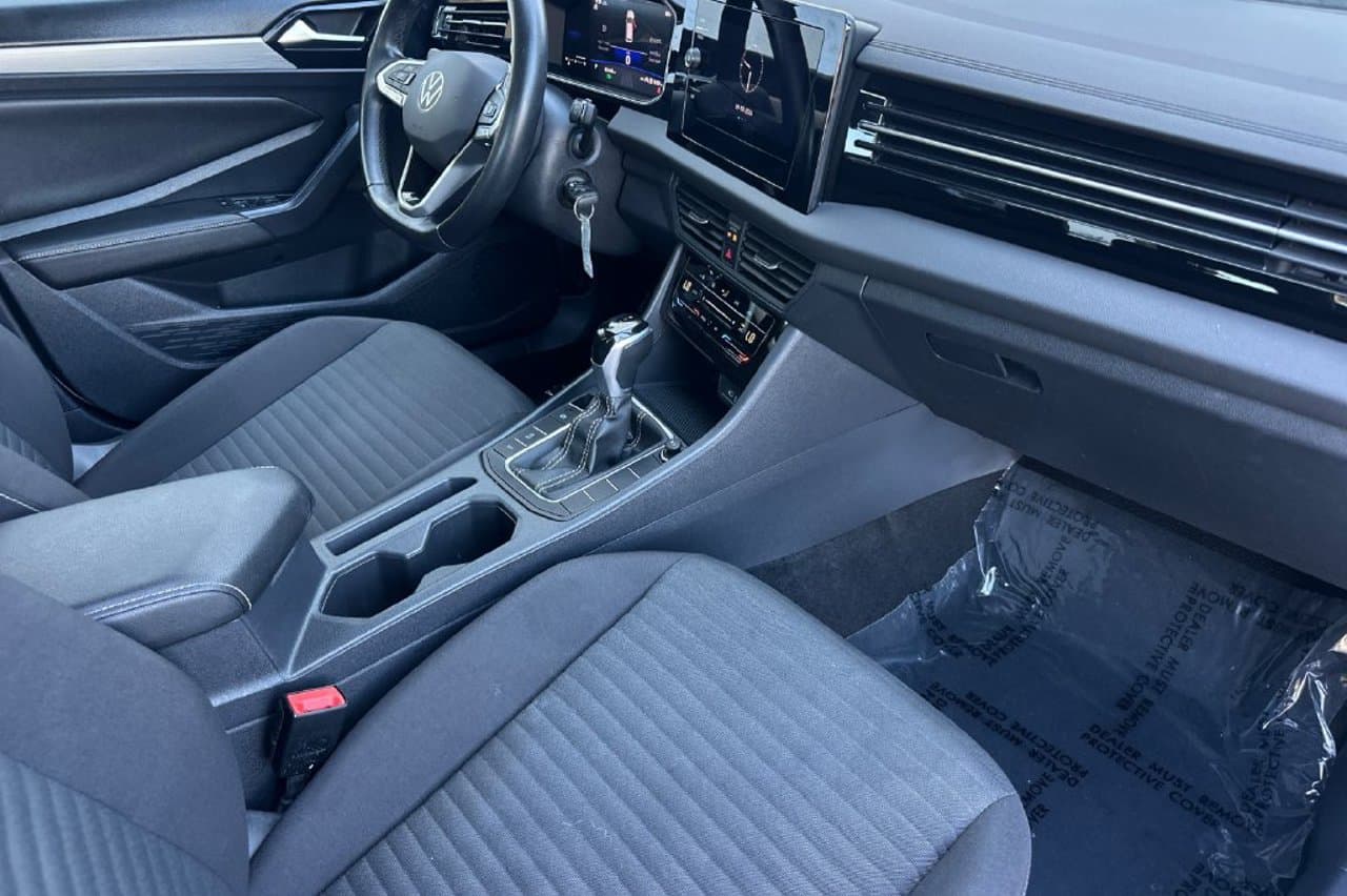 2025 Volkswagen Jetta S 13