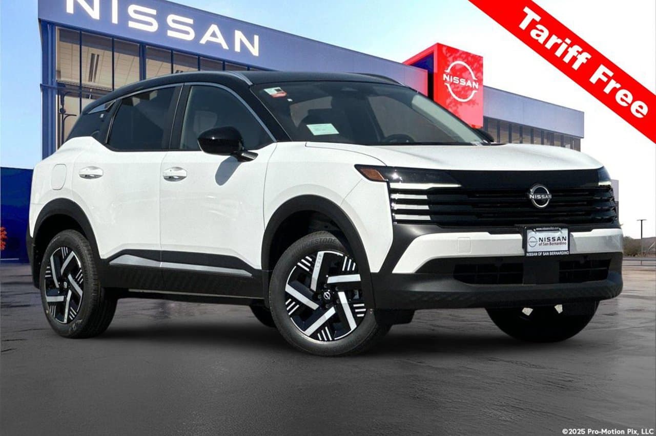 2027 Nissan Kicks SV 1