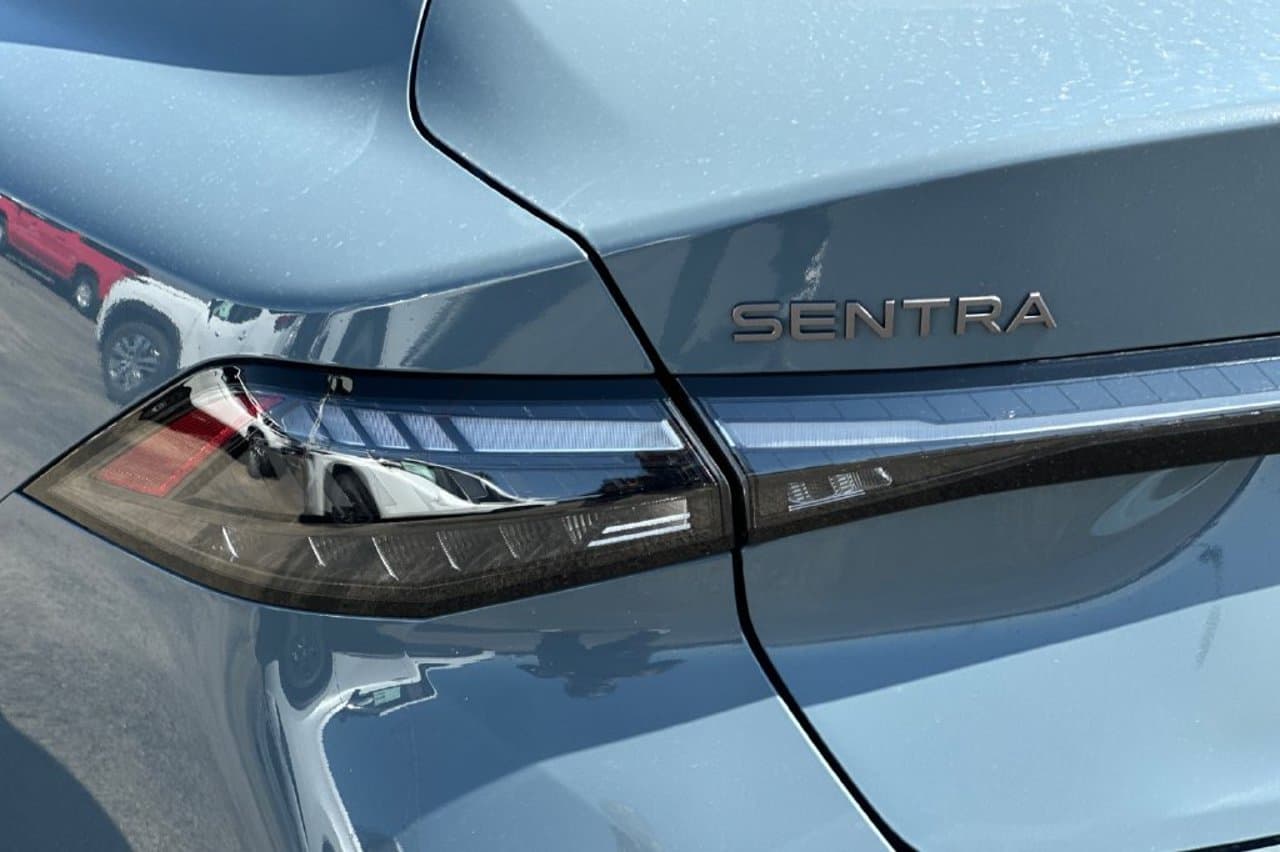 2027 Nissan Sentra SV 20