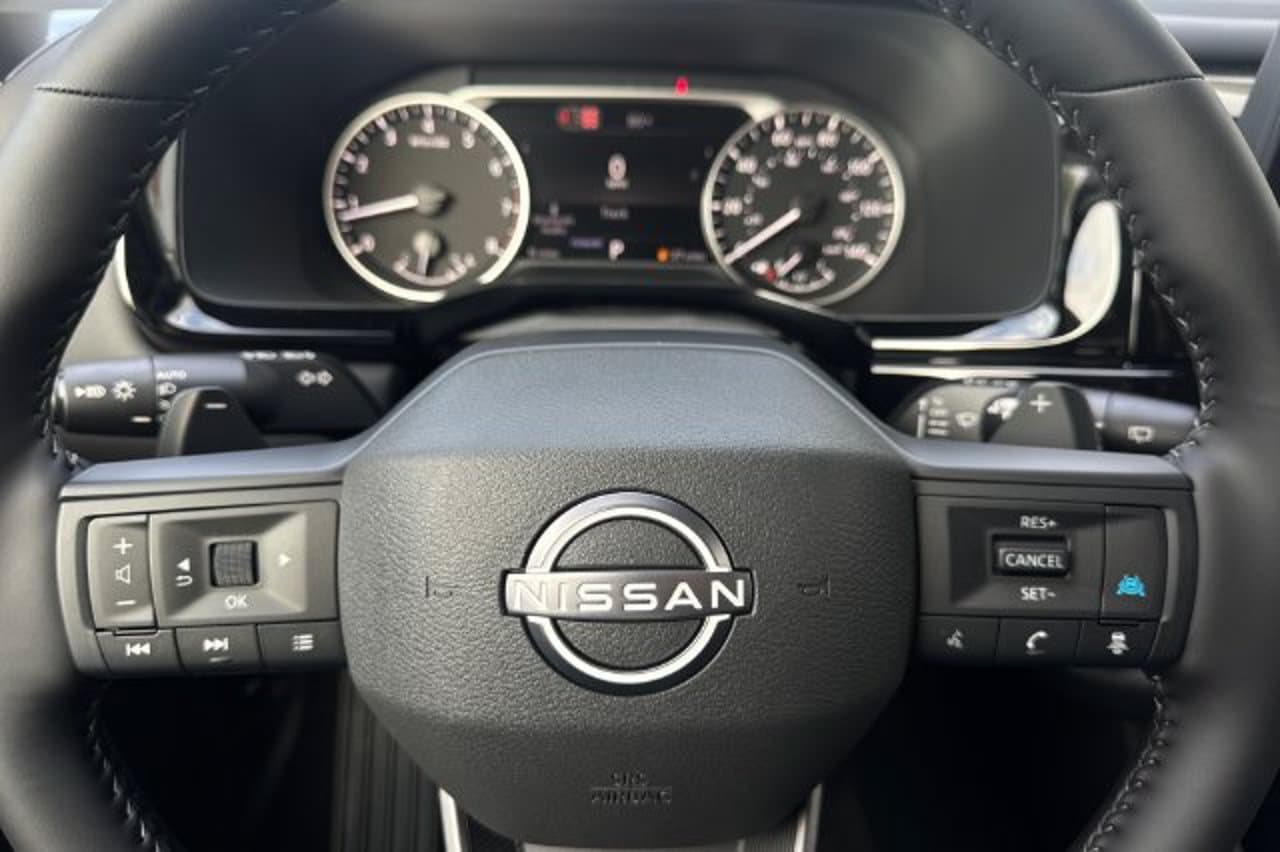 2026 Nissan Pathfinder SV 21