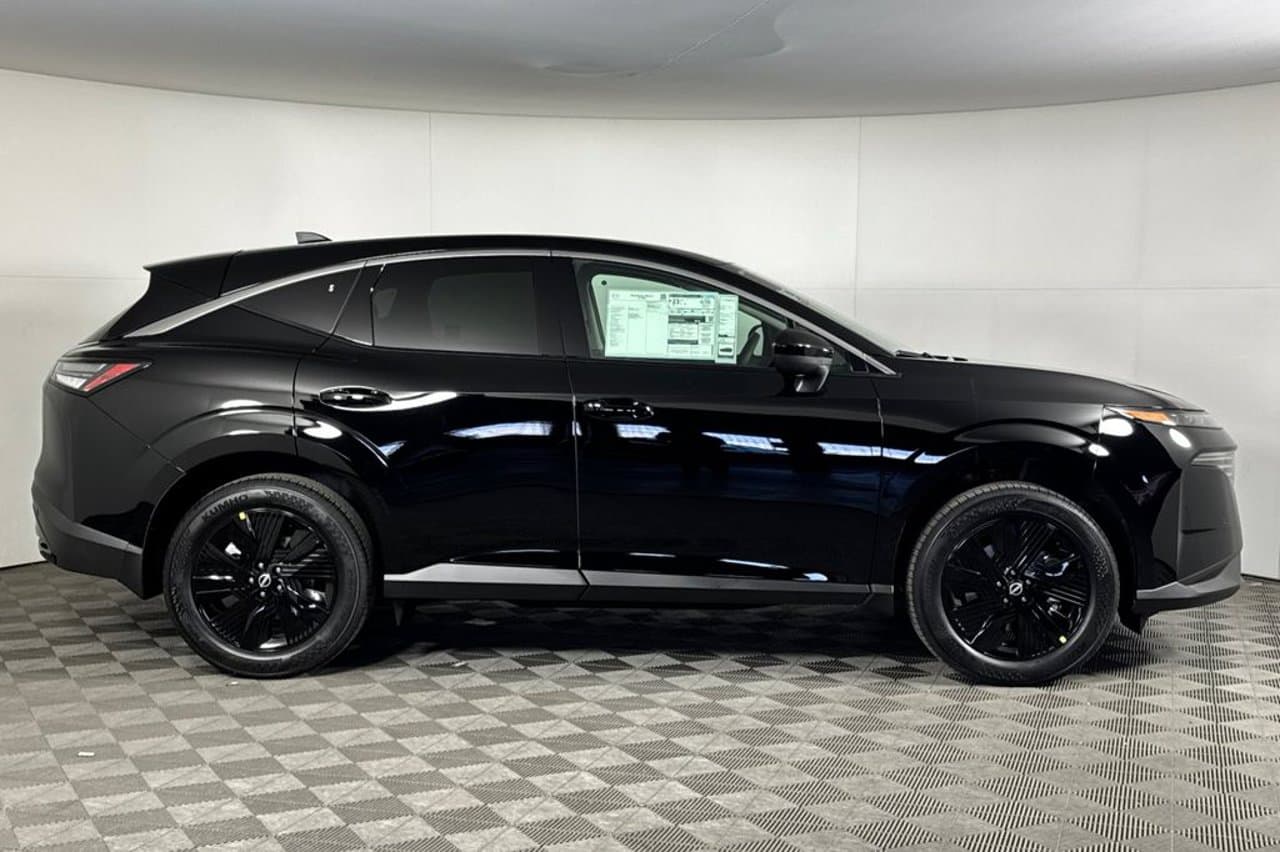 2026 Nissan Murano SV 2