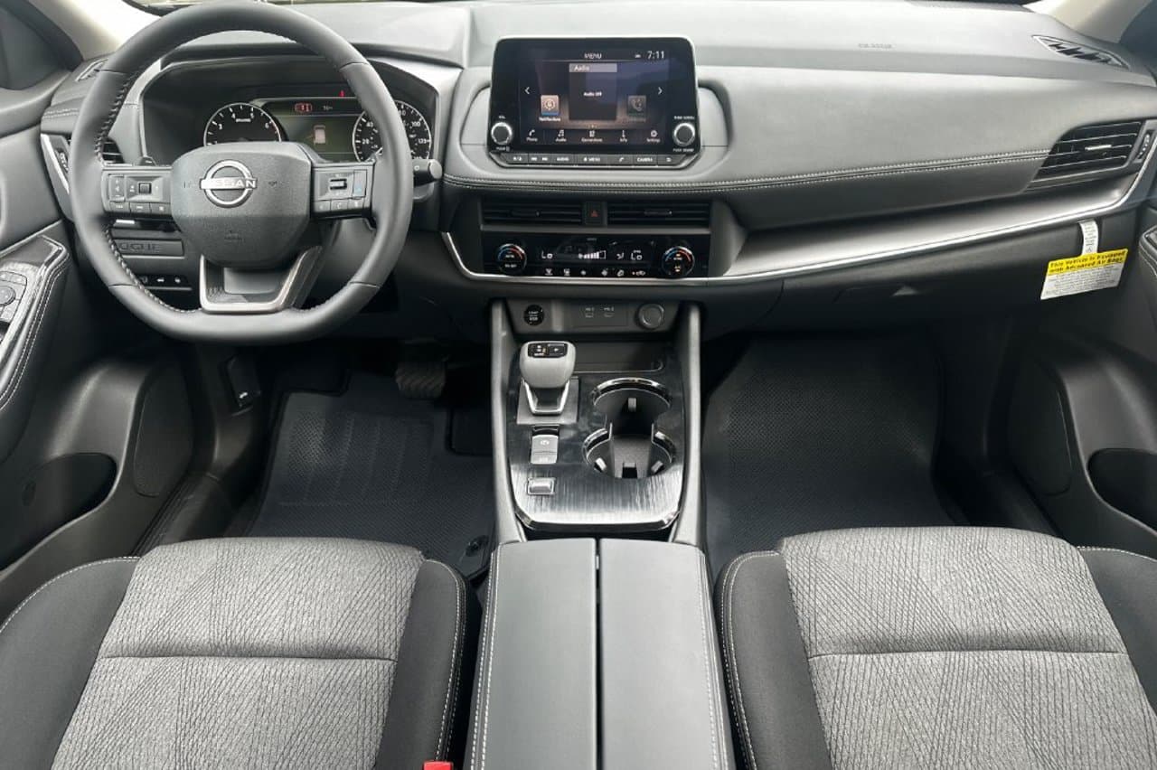 2026 Nissan Rogue SV 11