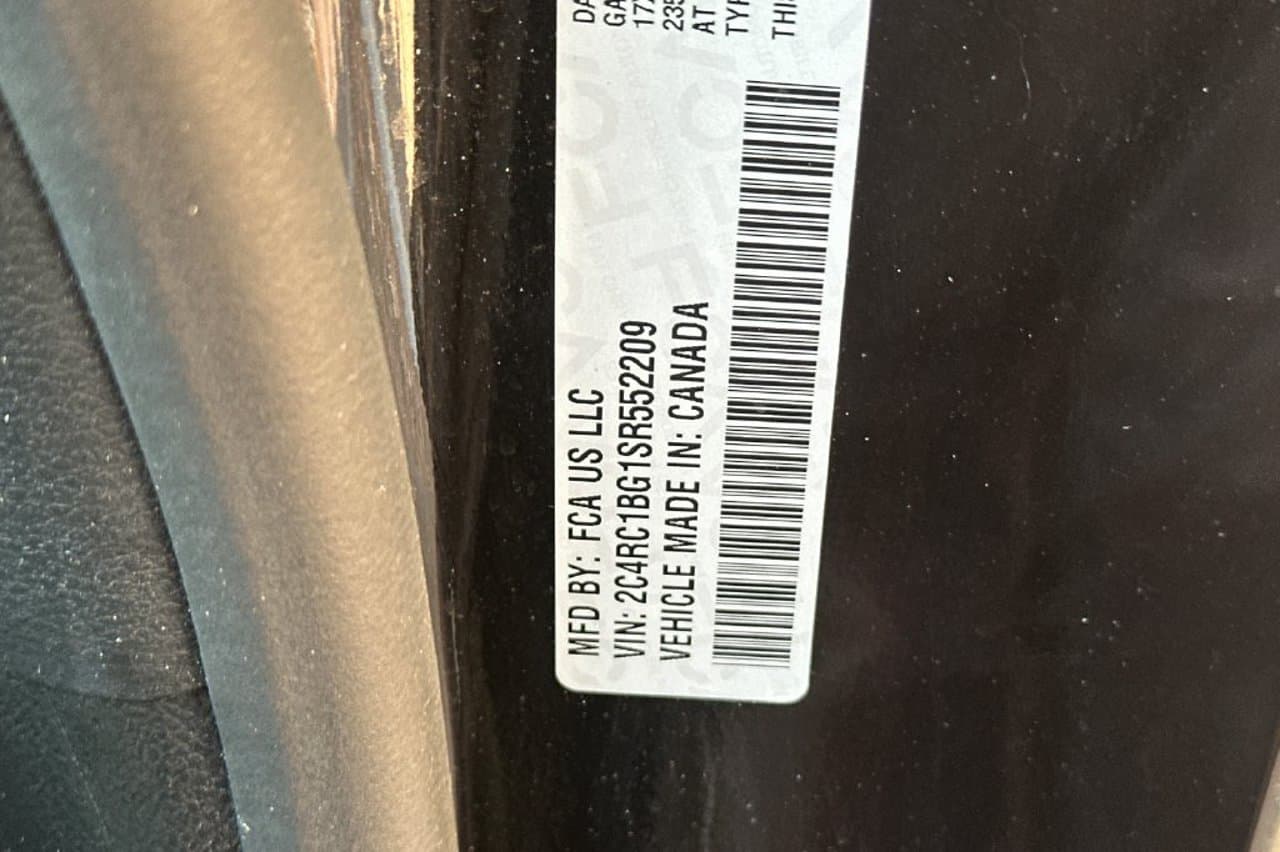 2025 Chrysler Pacifica Select 26