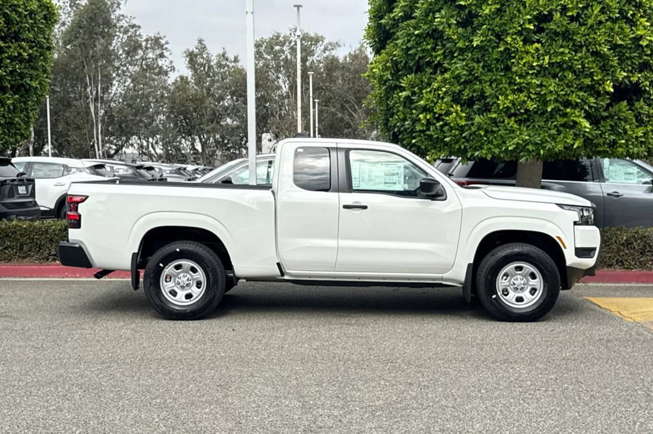 2026 Nissan Frontier S 3