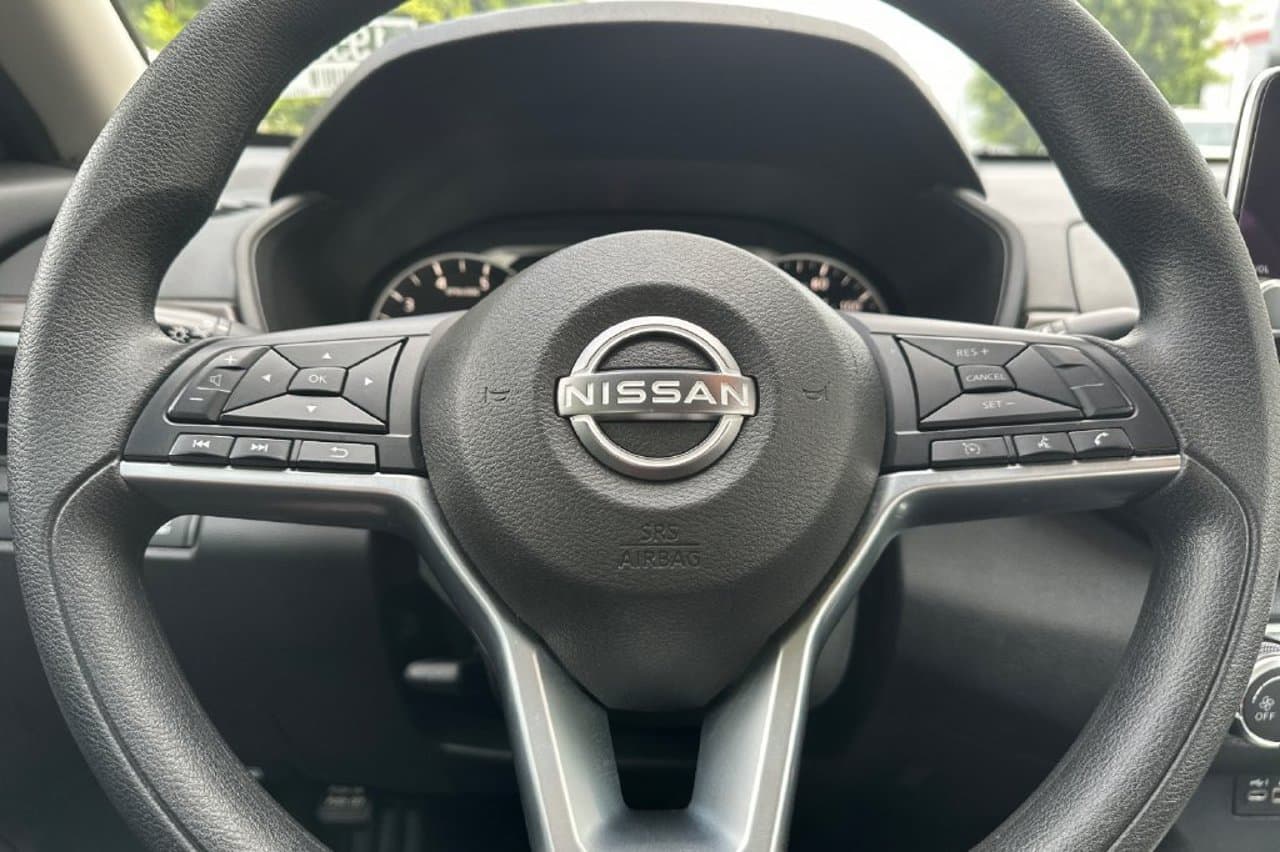2025 Nissan Altima SV 19