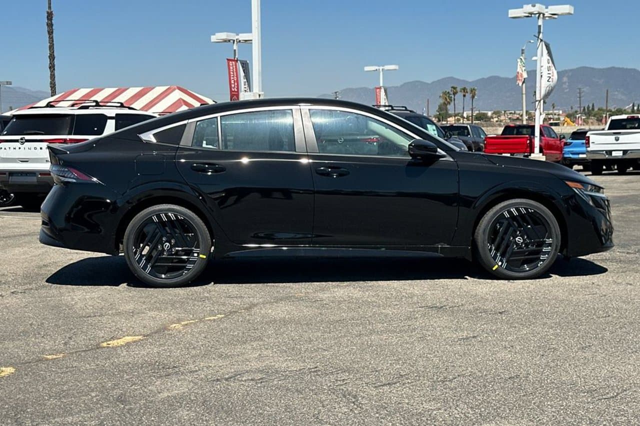 2027 Nissan Sentra SR 2