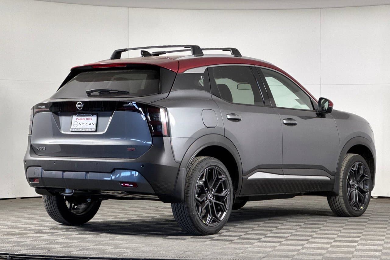 2026 Nissan Kicks SR 3