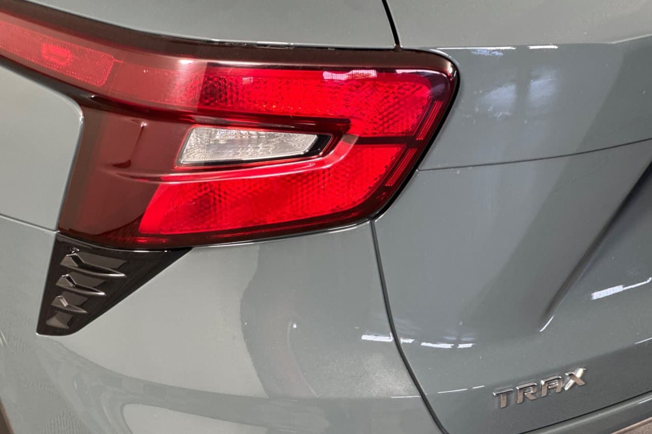 2025 Chevrolet Trax LT 23