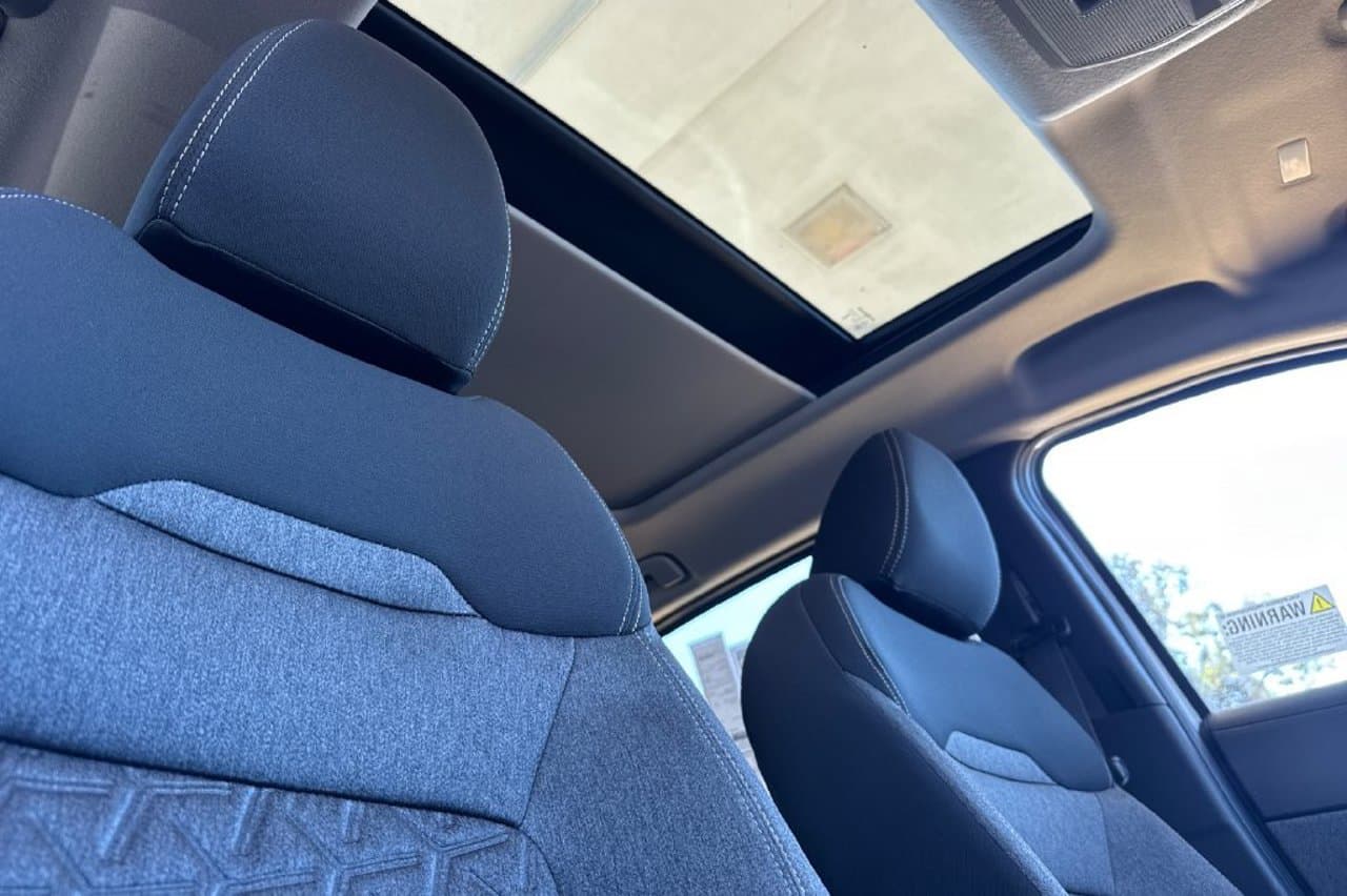 2027 Nissan Kicks SV 15