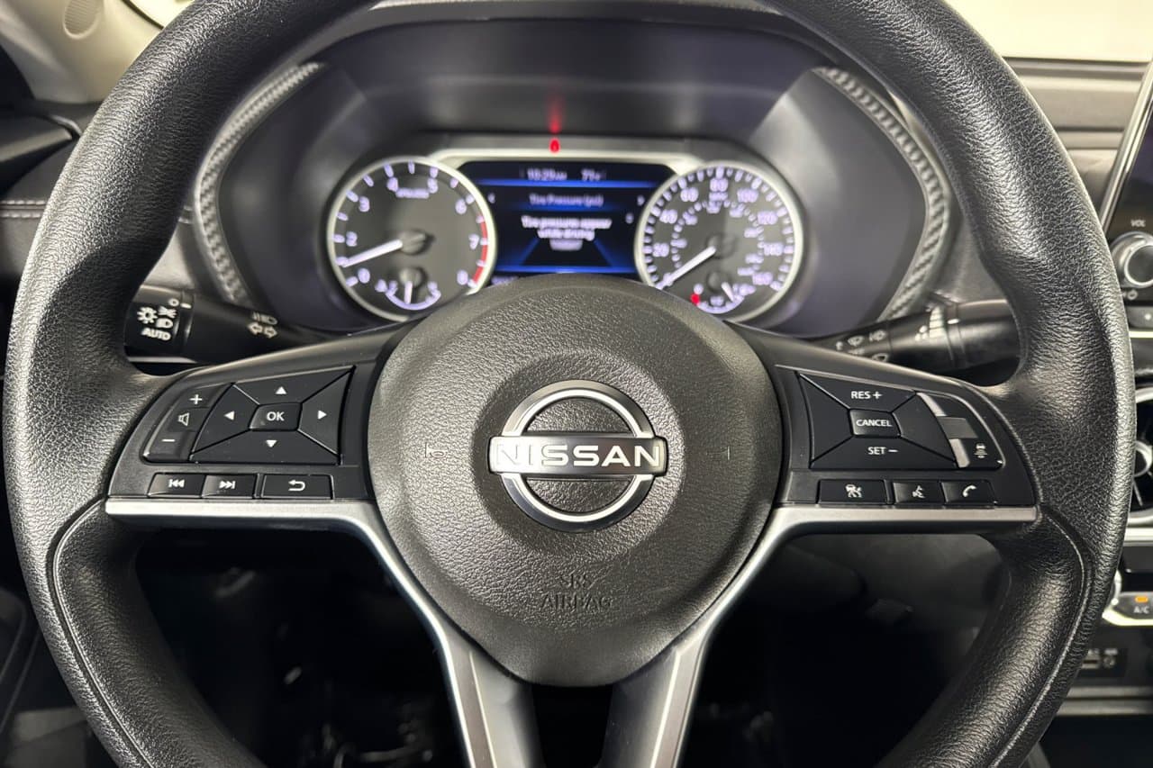 2025 Nissan Sentra SV 19