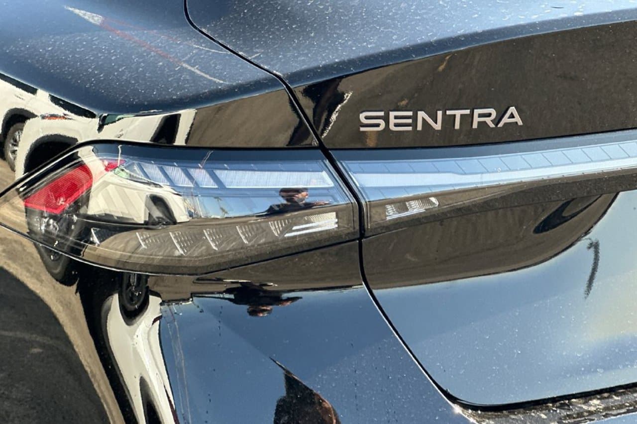 2027 Nissan Sentra SV 20